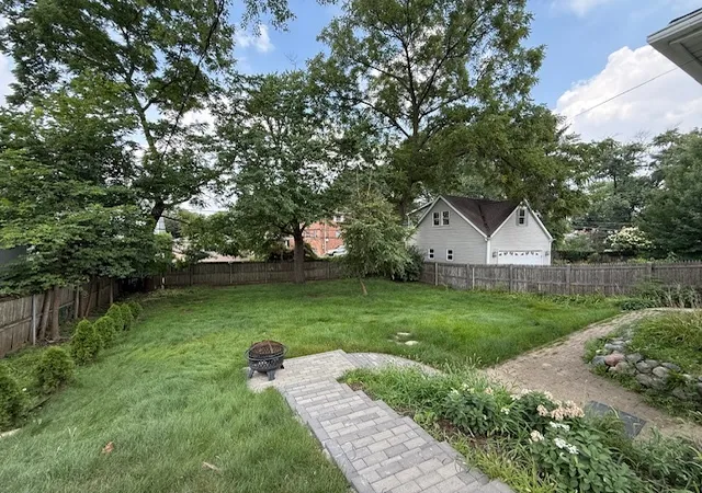 Photo 32 of Single family home for sale at 318 S Hale St, Palatine, IL 60067 | MLS# 12712668 | Listing updated on 2026-09-04