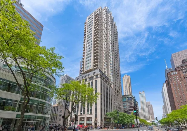 1st image of 118 E Erie St, Chicago, IL 60611