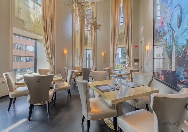 5th image of 118 E Erie St, Chicago, IL 60611