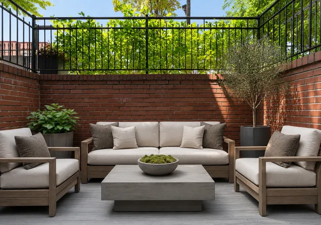 2nd image of 1461 W Grand Ave, Chicago, IL 60642