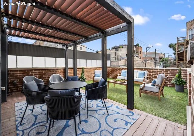 Listing Photo 5 - Condo for sale in building located at 3547 N Reta Ave, Chicago, IL 60657 - Unit #101