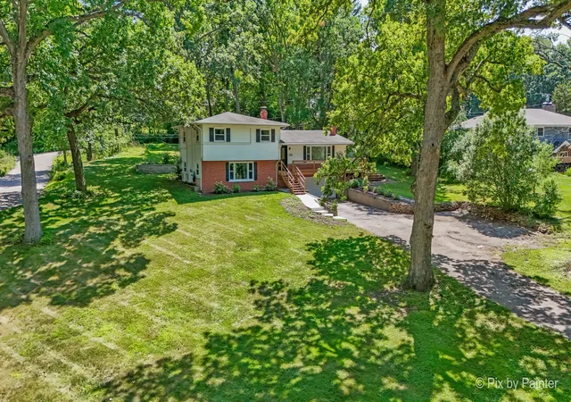 30th image of 3707 N Oak Knoll Rd, Crystal Lake, IL 60012 | MLS# 12712815