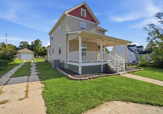 2nd image of 304 E Franklin St, Carlock, IL 61725 | MLS# 12712824