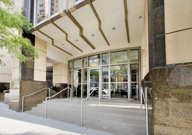 2nd image of 530 N Lake Shore Dr #1104, Chicago, IL 60611 | MLS# 12712874