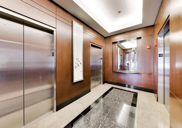 3rd image of 530 N Lake Shore Dr, Chicago, IL 60611
