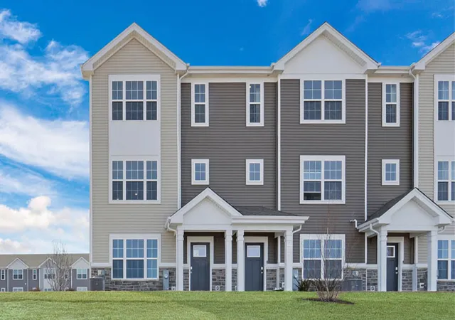 1st image of 2748 Arrowhead Dr, Pingree Grove, IL 60140 | MLS# 12712988