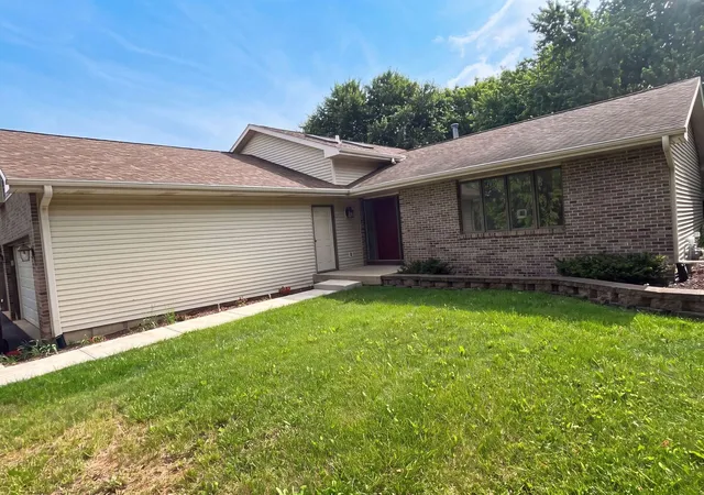 1st image of 1503 Featherstone Rd, Rockford, IL 61107 | MLS# 12713012