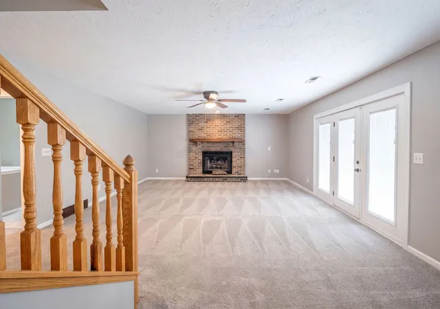 2nd image of 1503 Featherstone Rd, Rockford, IL 61107 | MLS# 12713012