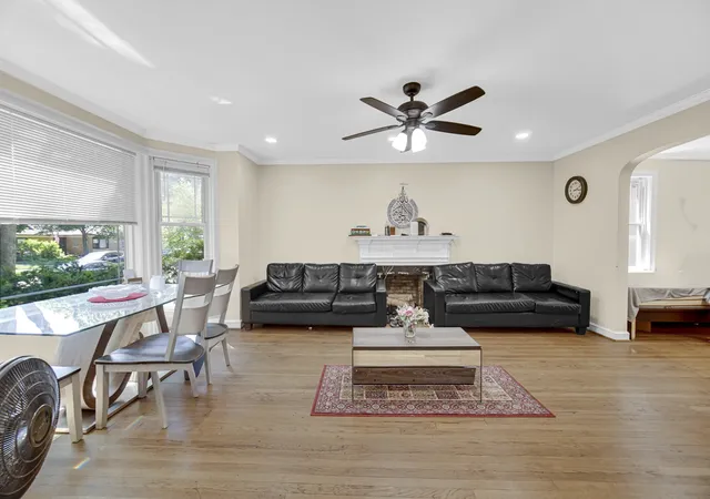 22nd image of 4940 Estes Ave, Skokie, IL 60077 | MLS# 12713046