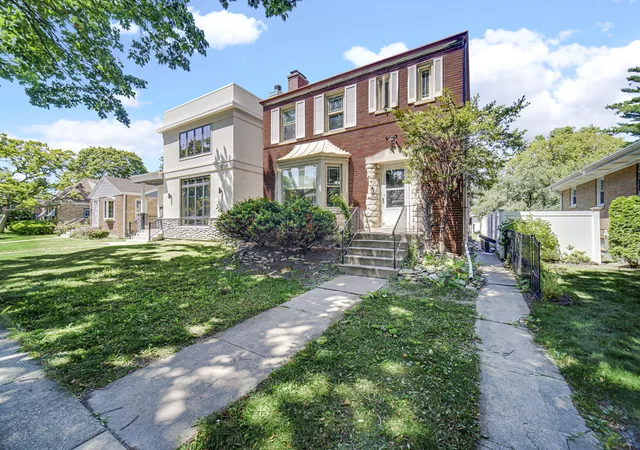 4th image of 4940 Estes Ave, Skokie, IL 60077 | MLS# 12713046