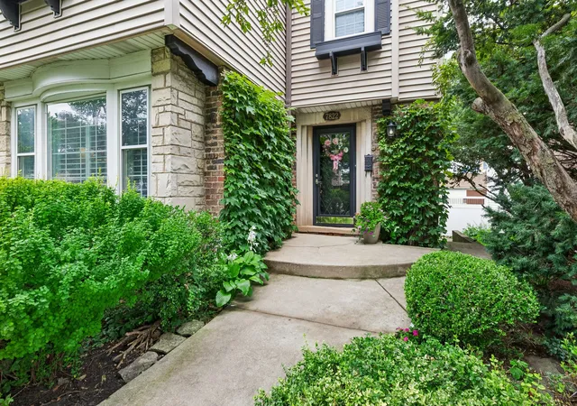 Photo 2 of Single family home for sale at 7822 W Thorndale Ave, Chicago, IL 60631 | MLS# 12713053 | Listing updated on 2026-08-25