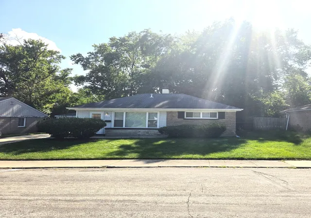 2nd image of 277 Minocqua St, Park Forest, IL 60466 | MLS# 12713240