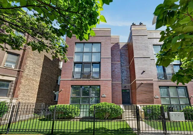 1st image of 2546 W Washington Blvd #2W, Chicago, IL 60612 | MLS# 12713258