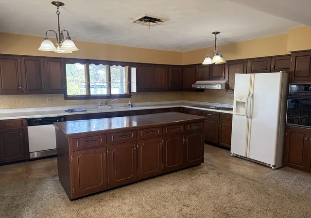 Photo 4 of Single family home for sale at 406 S Walnut St, Pinckneyville, IL 62274 | MLS# 12713291 | Listing updated on 2026-08-20