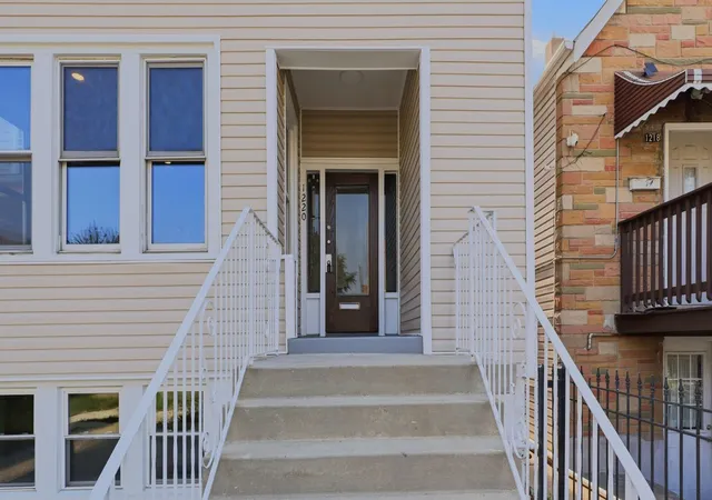 4th image of 1220 S 48Th Ct, Cicero, IL 60804 | MLS# 12713318