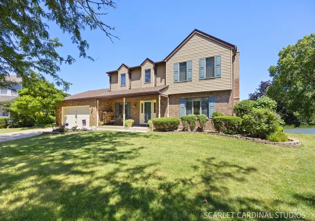 2nd image of 36 Crofton Ct, Oswego, IL 60543 | MLS# 12713393