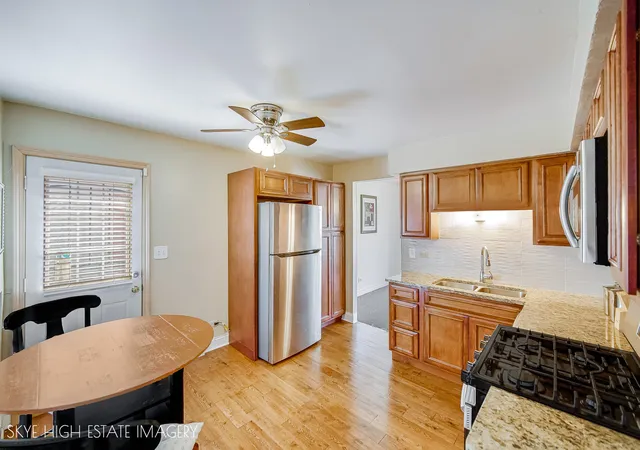 Photo 3 of Single family home for sale at 2816 Tennyson Pl, Hazel Crest, IL 60429 | MLS# 12713415 | Listing updated on 2026-09-03