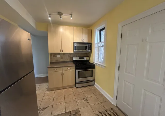 11th image of 4434 W Gunnison Ave #3, Chicago, IL 60630 | MLS# 12713435
