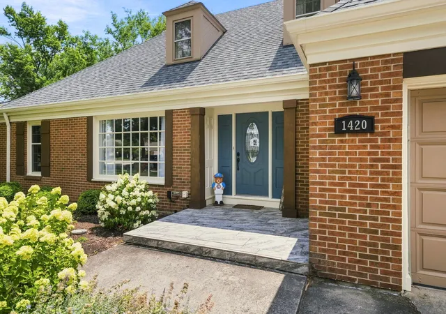 Photo 3 of Single family home for sale at 1420 Mason Ave, Joliet, IL 60435 | MLS# 12713515 | Listing updated on 2026-09-01