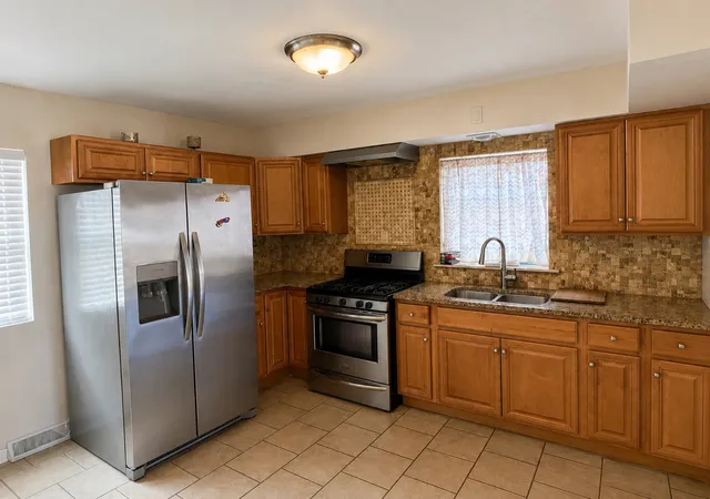 Photo 3 of Single family home for sale at 8124 S Wabash Ave, Chicago, IL 60619 | MLS# 12713557 | Listing updated on 2026-09-29