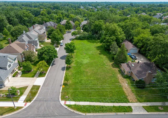 1st image of 500 Ryan Ct, Westmont, IL 60559 | MLS# 12713717