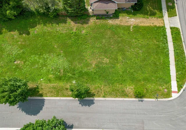 2nd image of 504 Ryan Ct, Westmont, IL 60559 | MLS# 12713735