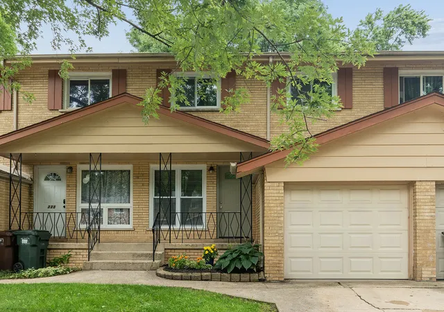 2nd image of 337 Sunset Trl, New Lenox, IL 60451 | MLS# 12713751