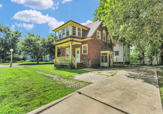 3rd image of 700 W Oregon St, Urbana, IL 61801 | MLS# 12714052