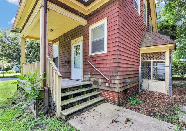 4th image of 700 W Oregon St, Urbana, IL 61801 | MLS# 12714052