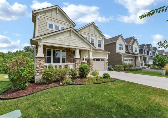 2nd image of 340 Hamilton Rd, St. Charles, IL 60175 | MLS# 12714056