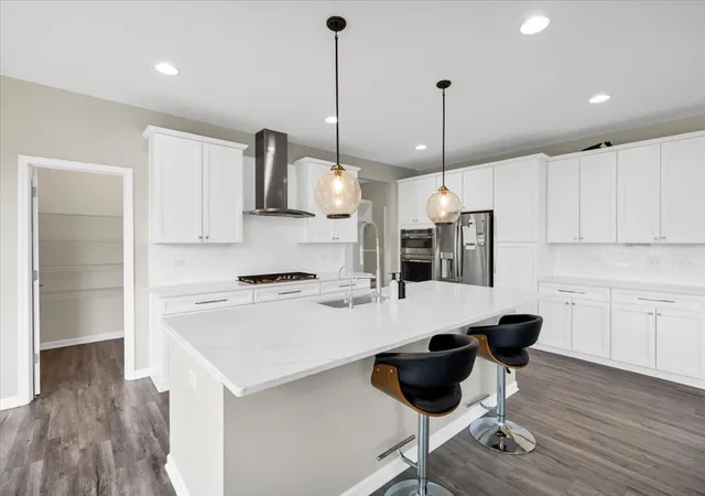 Photo 3 of Single family home for sale at 340 Hamilton Rd, St. Charles, IL 60175 | MLS# 12714056 | Listing updated on 2026-09-01