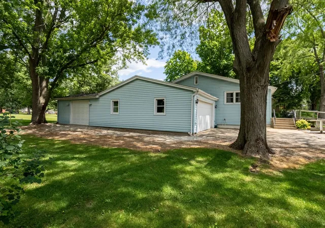 2nd image of 1426 E Morrell St, Streator, IL 61364 | MLS# 12714219