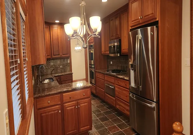 Photo 4 of Sale Pending at 7952 Balmoral Ave, Norwood Park Township, IL 60656 | MLS# 12714237 | Listing updated on 2026-08-21