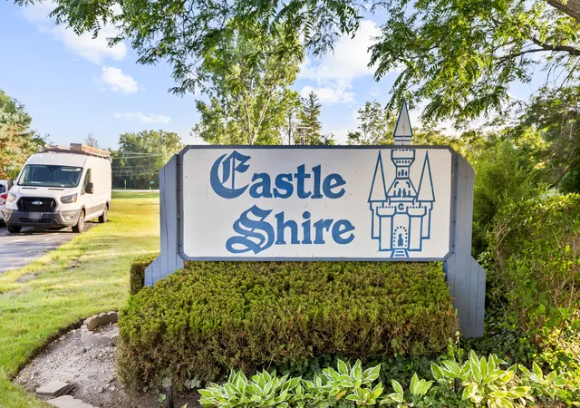 29th image of 1002 Castleshire Dr, Woodstock, IL 60098 | MLS# 12714327
