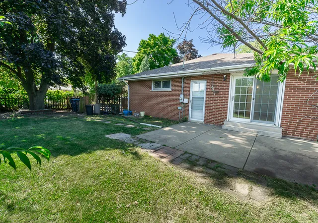 31st image of 1185 Seymour Ave, Des Plaines, IL 60016 | MLS# 12714345