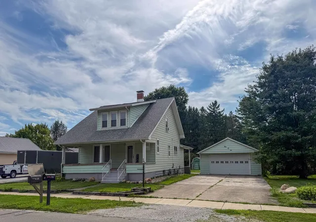 Photo 1 of Single family home for sale at 506 N Webster St, Catlin, IL 61817 | MLS# 12714351 | Listing updated on 2026-08-23