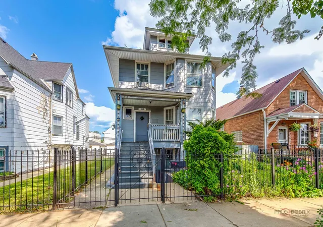 2nd image of 2051 N Kilbourn Ave, Chicago, IL 60639 | MLS# 12714362