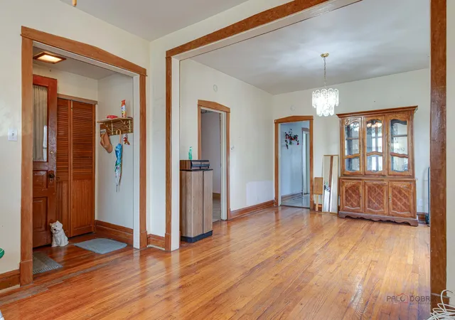 Listing Photo 4 - Condo for sale in building located at 2051 N Kilbourn Ave, Chicago, IL 60639