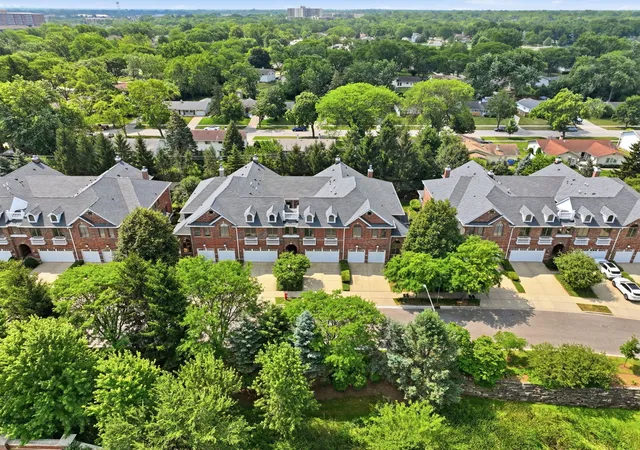 1st image of 299 Arbor Glen Blvd, Schaumburg, IL 60195 | MLS# 12714369