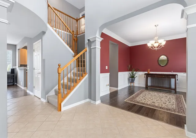 Photo 3 of Single family home for sale at 1010 Marion Dr, Shorewood, IL 60404 | MLS# 12714388 | Listing updated on 2026-08-22