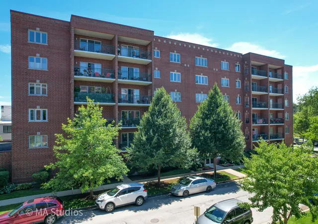 1st image of 1325 Perry St #402, Des Plaines, IL 60016 | MLS# 12714536
