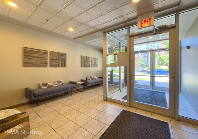 4th image of 1325 Perry St #402, Des Plaines, IL 60016 | MLS# 12714536