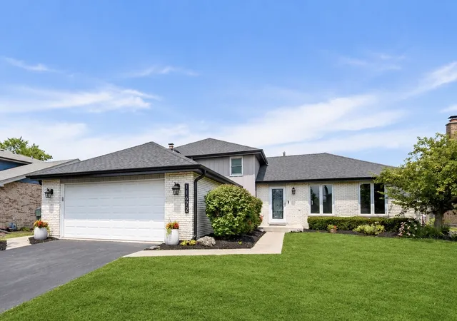 20th image of 11672 Glenview Dr, Orland Park, IL 60467 | MLS# 12714574