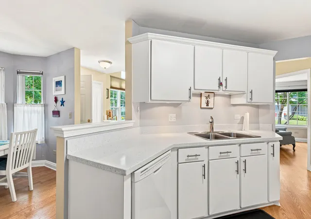 Photo 3 of Townhouse for sale at 30w024 Cedar Ct #024, Warrenville, IL 60555 | MLS# 12714639 | Listing updated on 2026-09-01