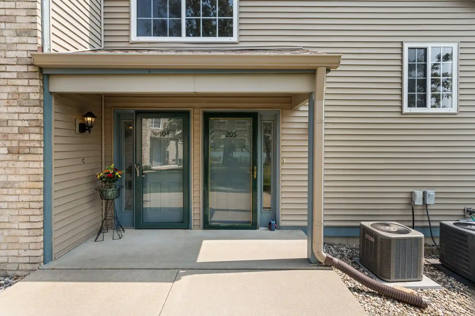 3rd image of 2406 Windward Blvd, Champaign, IL 61821