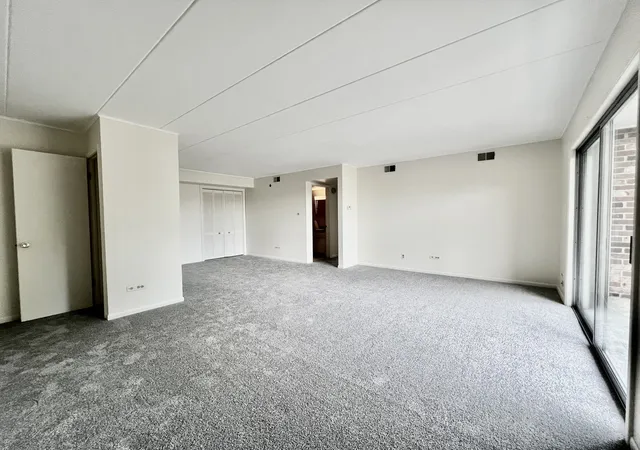 Photo 3 of Townhouse for sale at 11012 Kilpatrick Ave #3ne, Oak Lawn, IL 60453 | MLS# 12714713 | Listing updated on 2026-08-31