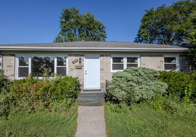 Photo 1 of Single family home for sale at 10741 Mason Ave, Chicago Ridge, IL 60415 | MLS# 12714717 | Listing updated on 2026-08-31