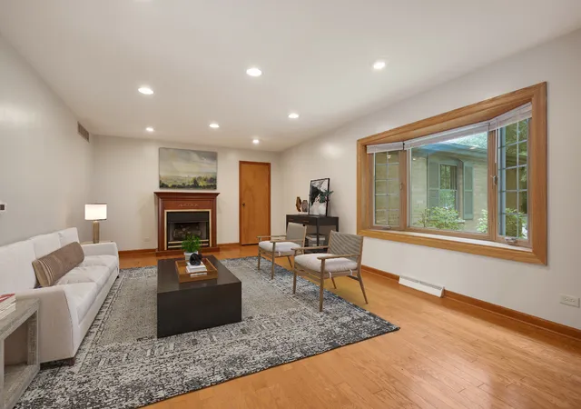 Photo 4 of Single family home for sale at 1441 Maple Ln, Elgin, IL 60123 | MLS# 12714747 | Listing updated on 2026-09-17