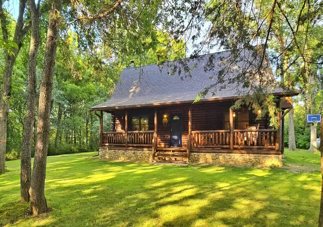 Photo 2 of Single family home for sale at 11 Hemlock Dr, Putnam, IL 61560 | MLS# 12714836 | Listing updated on 2026-08-20