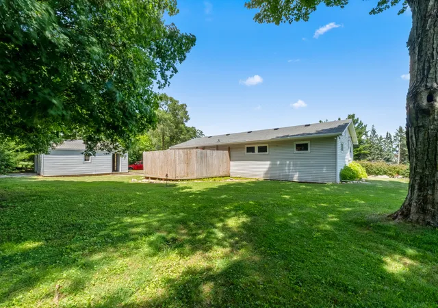 3rd image of 19721 Us 150 Hwy, Bloomington, IL 61705 | MLS# 12714864